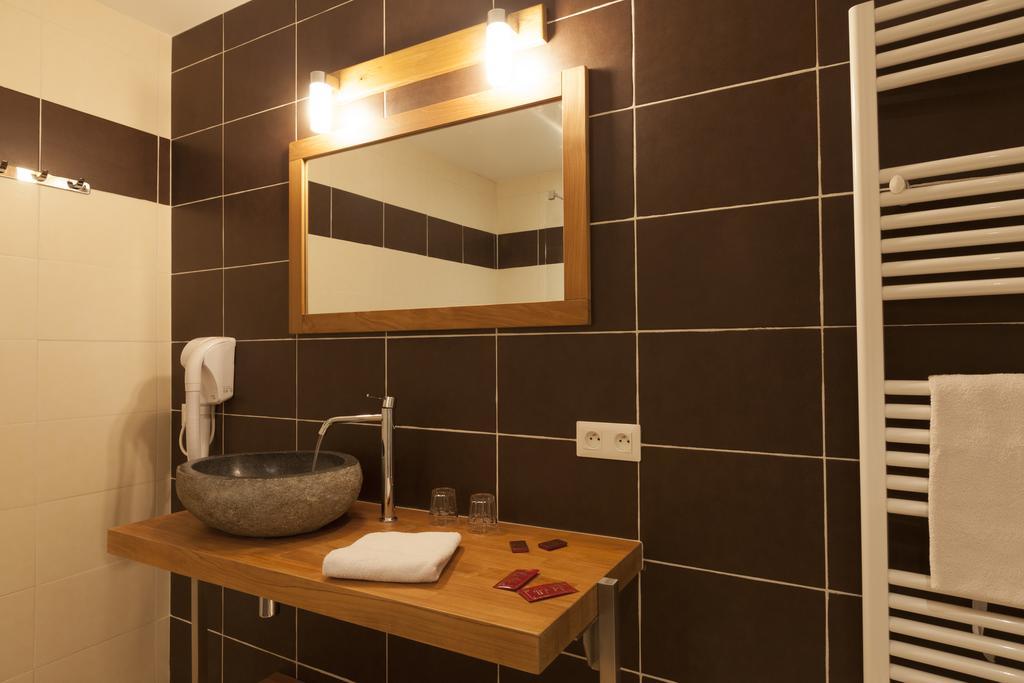 Hotel Des Alpes Le Bourg-dʼOisans Pokoj fotografie