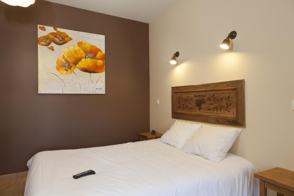Hotel Des Alpes Le Bourg-dʼOisans Pokoj fotografie